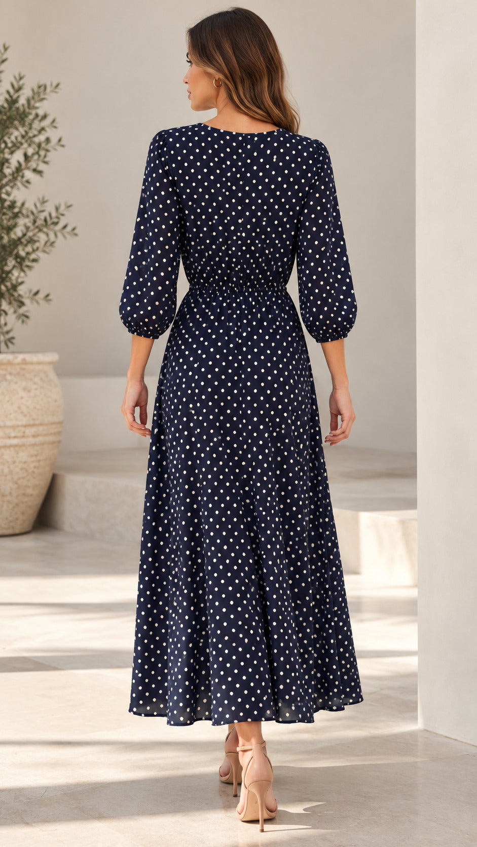 Rochie midi bleumarin cu buline și cordon în talie